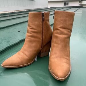 A Rider Girl Tan / Brown snake print western style zip up ankle heeled boots